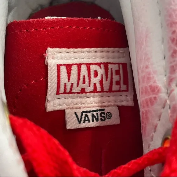 Vans Marvel Wonder Woman Size 7 Women’s Shoes Red Gold Blue White Earth 616 Skat