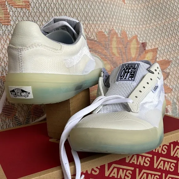 Vans Men’s Evdnt UltimatewafWhite/WhiteVN0A5DY7WWWSneakers