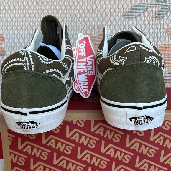 Vans Men’s Old Skool(Peace Paisley) Grape Leaf VN0A5KRFBOF sneakers