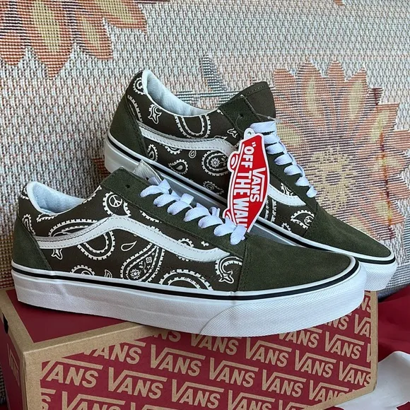 Vans Men’s Old Skool(Peace Paisley) Grape Leaf VN0A5KRFBOF sneakers