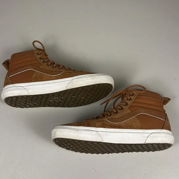 Vans Off the Wall SK8-Hi MTE DX EUC Like New!