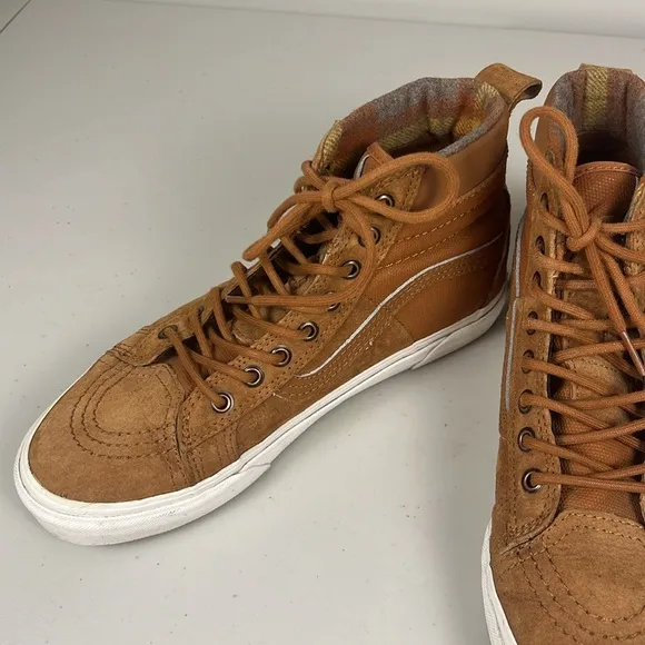 Vans Off the Wall SK8-Hi MTE DX EUC Like New!