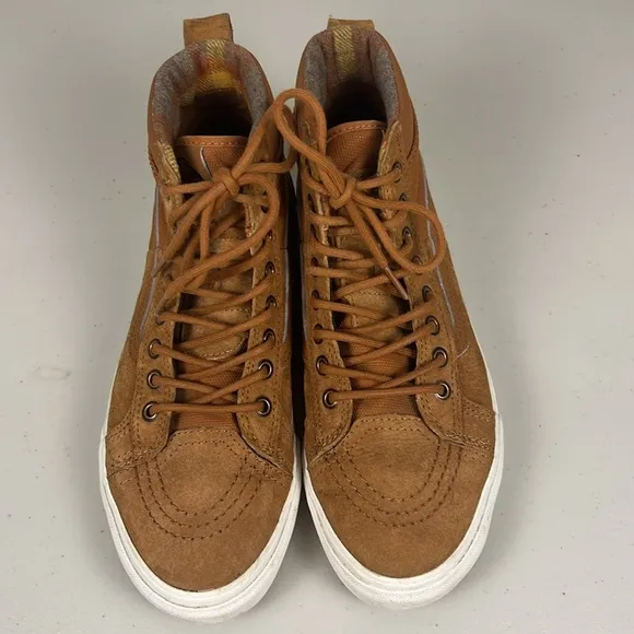 Vans Off the Wall SK8-Hi MTE DX EUC Like New!