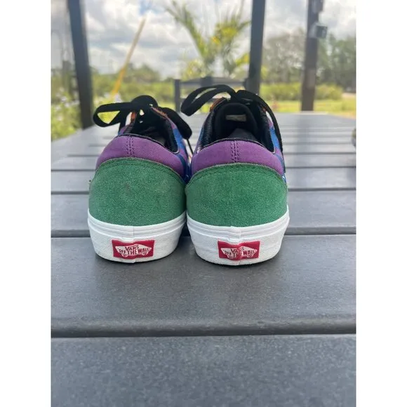 Vans Old Skool Embroidered Logo Sneaker Size 10.5 M / 12 W (Unisex)