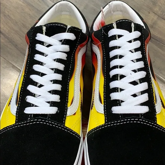 VANS OLD SKOOL FLAME black/black true white wmns