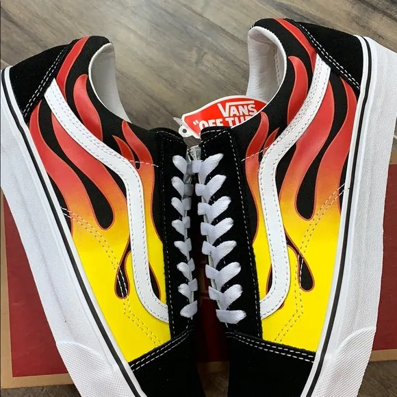 VANS OLD SKOOL FLAME black/black true white wmns
