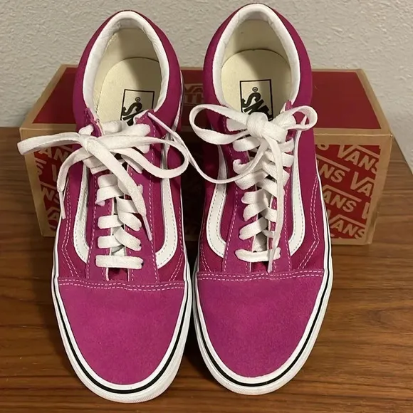 Vans Old Skool Fuchsia Red/True White Shoes- Size 8M/9.5W- worn once!