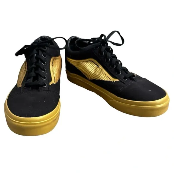 Vans Old Skool Harry Potter Golden Snitch sneakers NWOT - Men’s 5.5/ Women’s 7
