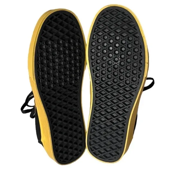 Vans Old Skool Harry Potter Golden Snitch sneakers NWOT - Men’s 5.5/ Women’s 7