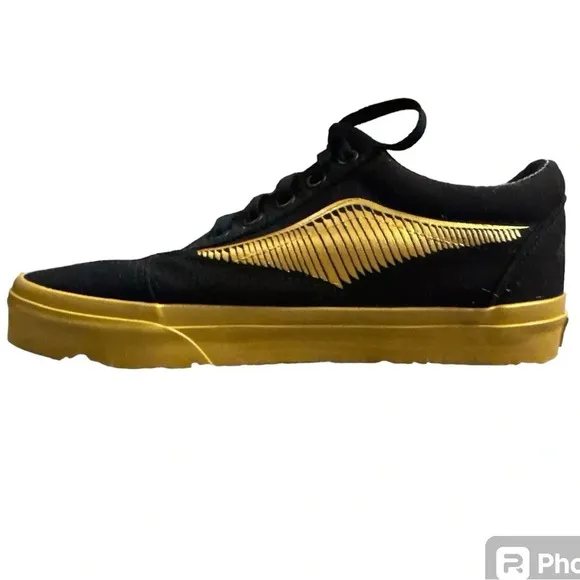 Vans Old Skool Harry Potter Golden Snitch sneakers NWOT - Men’s 5.5/ Women’s 7