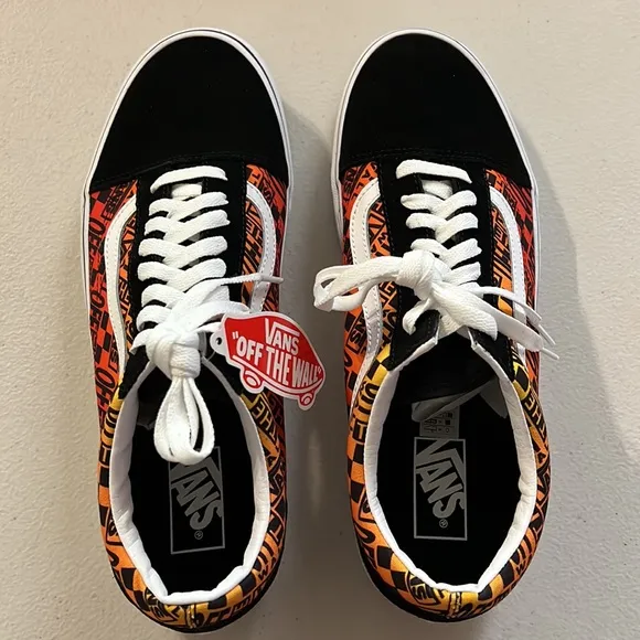 VANS | Old Skool Logo Flame Shoes in Black and True White