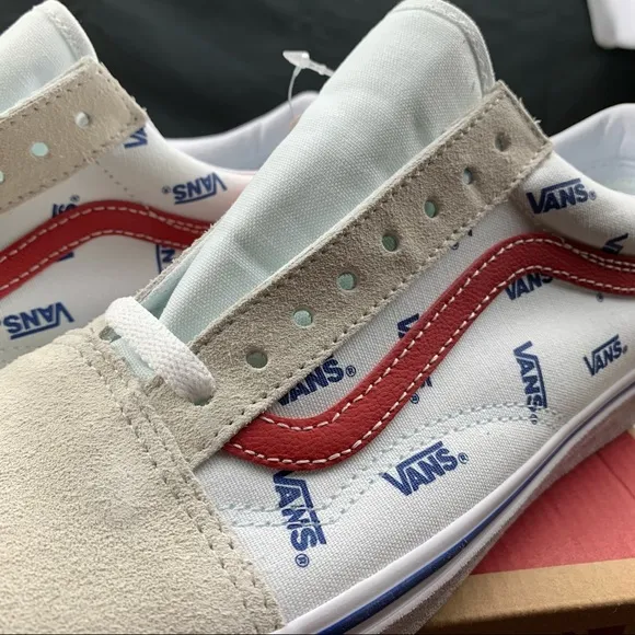 Vans Old Skool Logo Sued Women’s Various Sizes