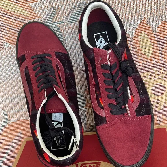 Vans Old Skool Stacked Velvet Plaid Port/BlackVNOA7Q5M02YWMNS Platforms