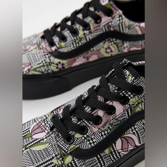 Vans ✨ Old Skool Stackform Sneaker Shoes Platform • Floral Tapestry • 9.5 Women