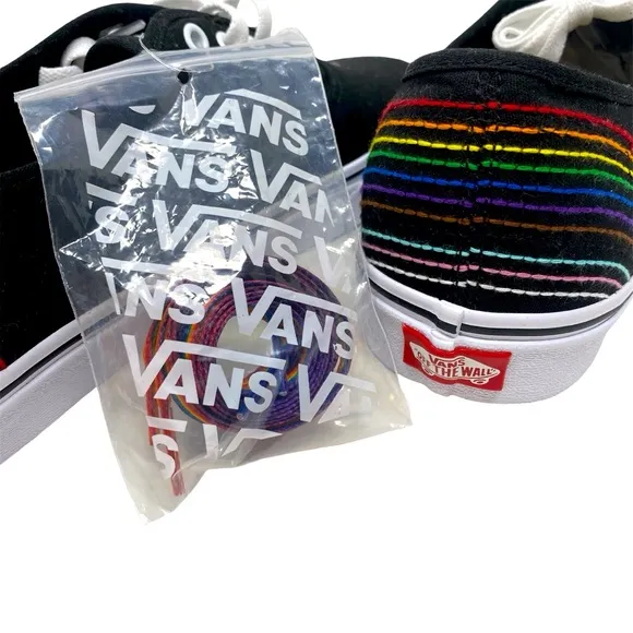 Vans‎ Pride Collection Love is Love Shoes Men’s Size 13 NWOB