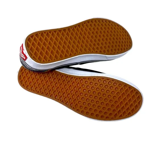Vans Pride Collection Love‎ is Love Shoes Men’s Size 9.5 NWOB