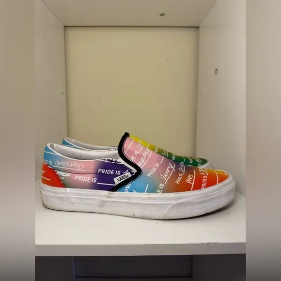 Vans Pride shoes women’s size 8.5 men’s size 7 rainbow