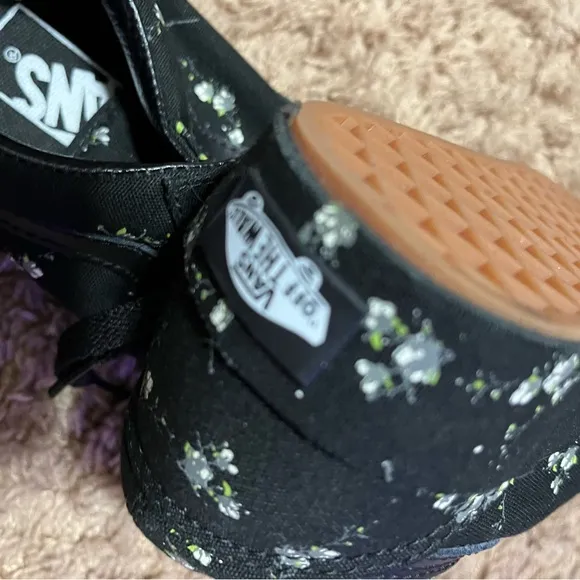 Vans shoes for women’s, NWT