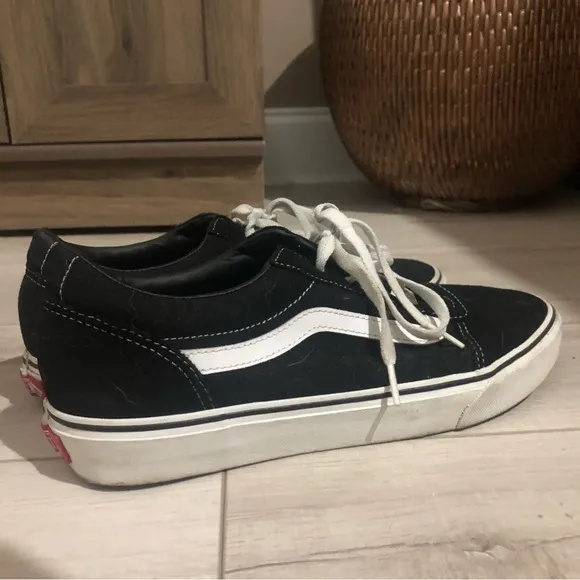 Vans size 10 shoes for teens or adult for men’s