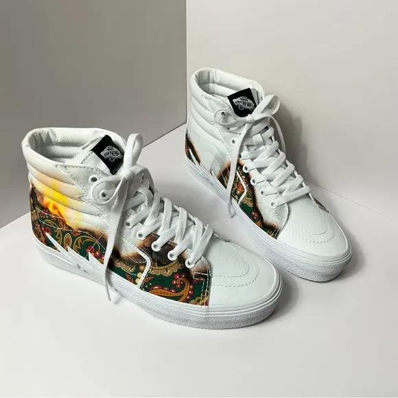 VANS Sk8-Hi Bolt ‘Big Reveal’ - White Paisley - Men’s US 8.5/Wmn US 10
