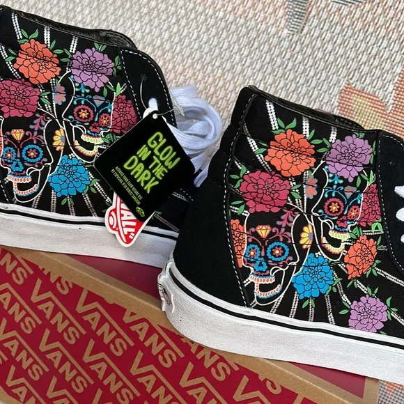 Vans Sk8-HiDia De Los Muertos Black/VNOA7Q5NBMWWMNS sneakers