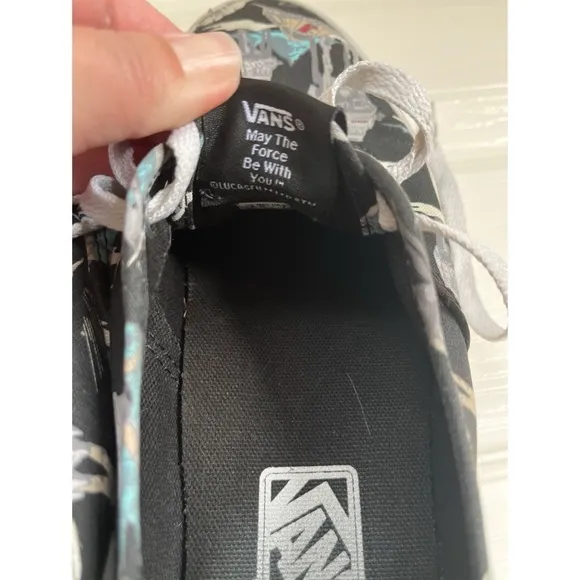 Vans Star Wars Darkside Planet Hoth Lace Ups Men’s 5.5 Women’s 7