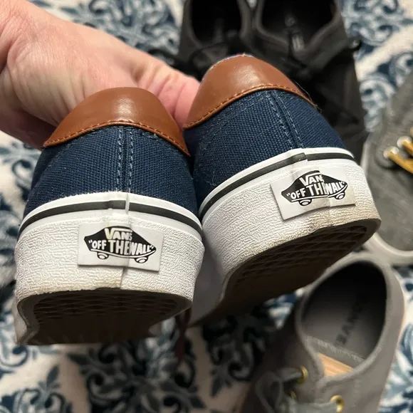 VANS, TOMS, CONVERSE women’s 8.5 Shoe Lot 4 pairs!!! EUC