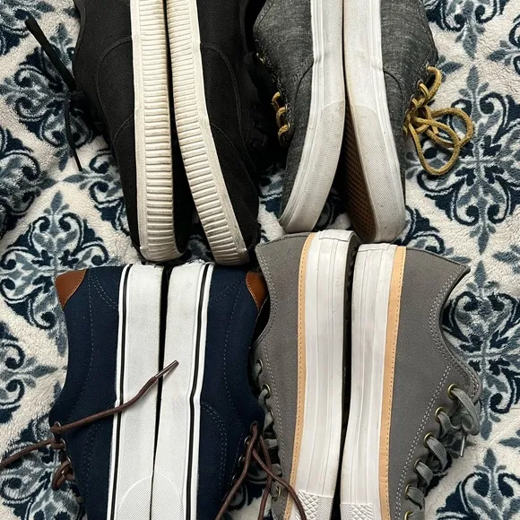 VANS, TOMS, CONVERSE women’s 8.5 Shoe Lot 4 pairs!!! EUC