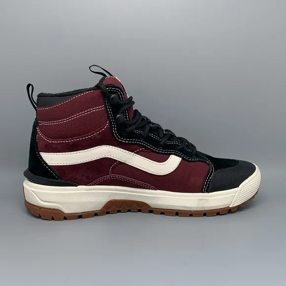 Vans UltraRange EXO HI MTE Maroon / White Shoes Men’s Sz 7 Women’s Sz 8.5