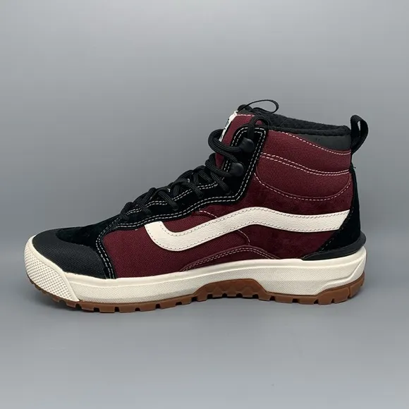 Vans UltraRange EXO HI MTE Maroon / White Shoes Men’s Sz 7 Women’s Sz 8.5
