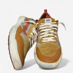 Vans Ultrarange Exo SE Honey Gold