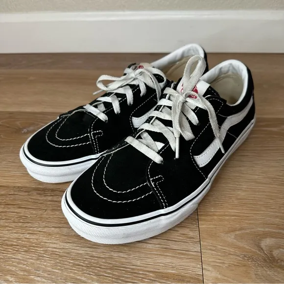 Vans Unisex Old Skool Black Low Top Skateboarding Sneaker Shoes