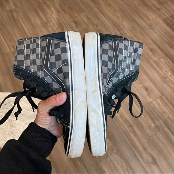 VANS - U SK8-HI SHOES IN BLACK/PEWTER 3.5