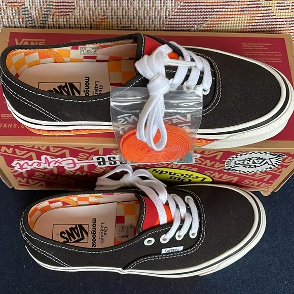 Vans WMNS Authentic 44 DOur Legends Mongoose BlacVNO0A4BVYBLKSneakers G