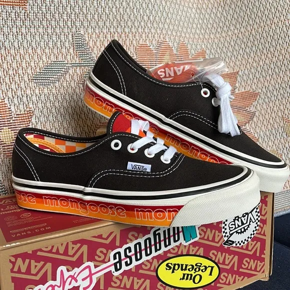 Vans WMNS Authentic 44 DOur Legends Mongoose BlacVNO0A4BVYBLKSneakers G