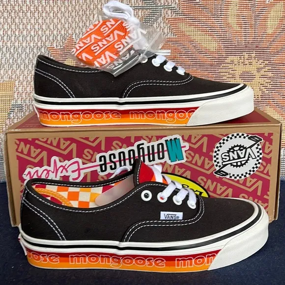 Vans WMNS Authentic 44 DOur Legends Mongoose BlacVNO0A4BVYBLKSneakers G