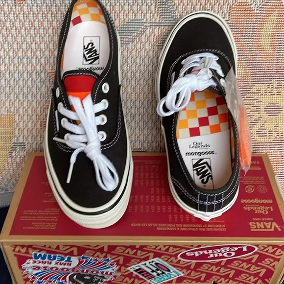 Vans WMNS Authentic 44 DOur Legends Mongoose BlacVNO0A4BVYBLKSneakers G