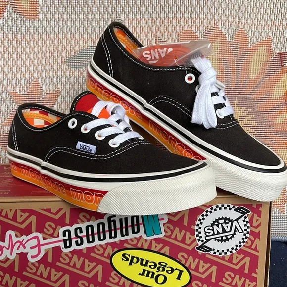 Vans WMNS Authentic 44 DOur Legends Mongoose BlacVNO0A4BVYBLKSneakers G
