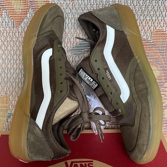 Vans WMNS Ave ProCanteen/GumVN0A4BT72KRSneakers G