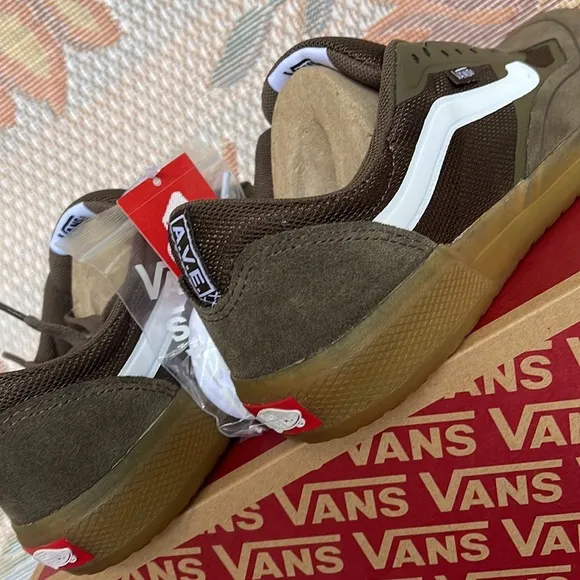 Vans WMNS Ave ProCanteen/GumVN0A4BT72KRSneakers G