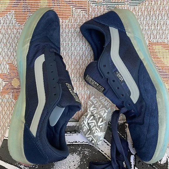 Vans WMNS AveDress Blues/DrizzleVNOA5JIBWKNSneakers - athletic shoes