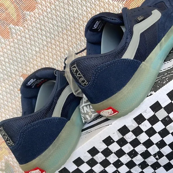 Vans WMNS AveDress Blues/DrizzleVNOA5JIBWKNSneakers - athletic shoes