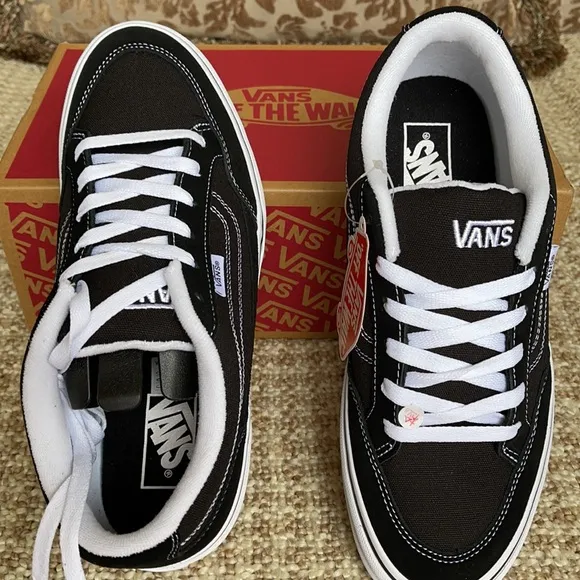 Vans WMNS Bearcat Black/White WMNS sneakers - athletic shoes BearcatVN000DT2BZW