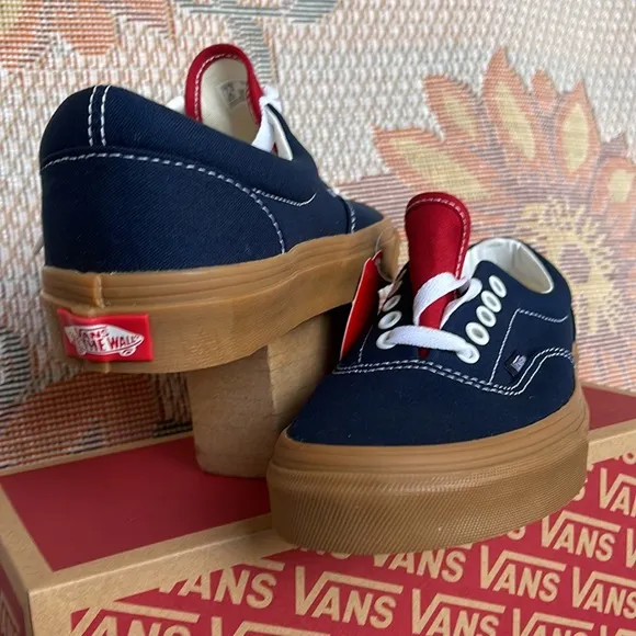 Vans WMNS Era(Gum) Dress Blues/Chili Pepper VN0A5JMLB09Sneakers