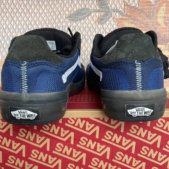 Vans WMNS Evdnt Ultimatewaf(Deuce) Black/True BlueVN0ASDY78B2Sneakers