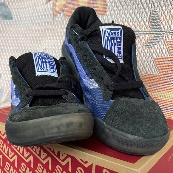 Vans WMNS Evdnt Ultimatewaf(Deuce) Black/True BlueVN0ASDY78B2Sneakers