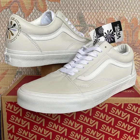 Vans WMNS Old Skool(Divine) White/True WhiteVN0A5KRFBSLSneakers