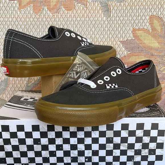 Vans WMNS Skate AuthenticRaven/GumVNOA5FC8241Sneakers - athletic shoes