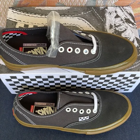 Vans WMNS Skate AuthenticRaven/GumVNOA5FC8241Sneakers - athletic shoes