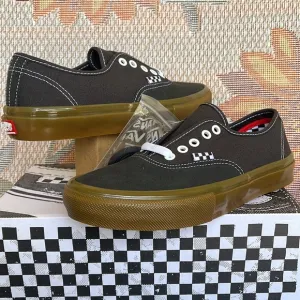 Vans WMNS Skate AuthenticRaven/GumVNOA5FC8241Sneakers - athletic shoes